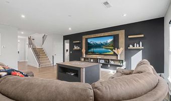 669 Fairway Dr, Acworth, GA 30101