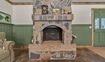 212 Circle Dr, Alvarado, TX 76009