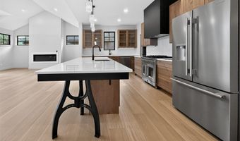 86 Hilgard Peak Ct, Bozeman, MT 59718