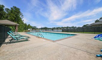 6236 Emerald Lake Dr, Biloxi, MS 39532