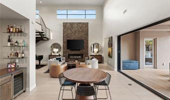 38 Moonfire Dr, Las Vegas, NV 89135