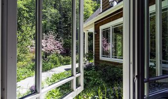 1800 Neil Creek Rd, Ashland, OR 97520