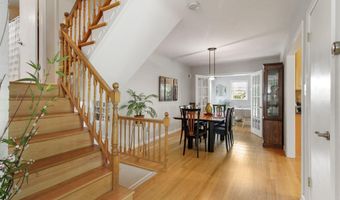 9504 WADSWORTH Dr, Bethesda, MD 20817