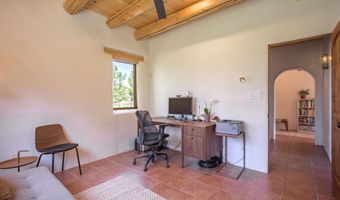 9 Desiderio, Arroyo Seco, NM 87514