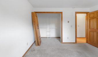 1135 1ST St NE, Bandon, OR 97411