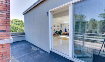 320 Shore Rd, Amagansett, NY 11930