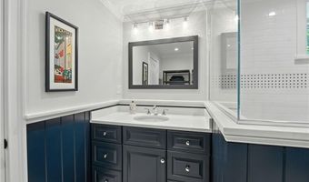 25 Rock Way, East Greenwich, RI 02818