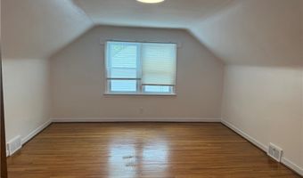 63 Norman Pl, Amherst, NY 14226