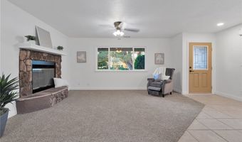 12490 Palomino Ln, Apple Valley, CA 92308