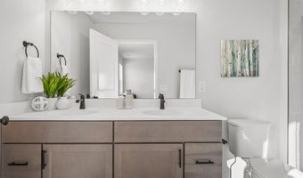 407 Michelle Ln, Cottage Grove, WI 53527