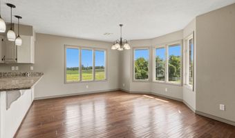 19360 Lawrence 2227, Aurora, MO 65605