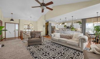 3352 Southridge Dr, Amana, IA 52203
