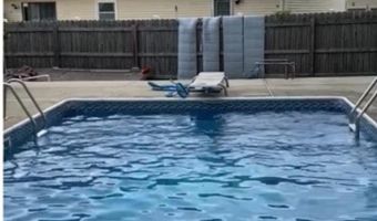 60 Pelican Dr, Bayville, NJ 08721