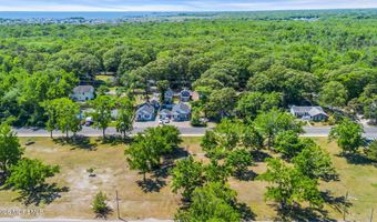 375 E Barnegat Ave, Bayville, NJ 08721