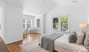 2016 Sablewood Dr, Charlotte, NC 28205