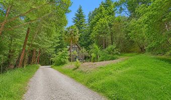 3750 Trout Gulch Rd, Aptos, CA 95003