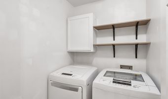 206 NW Ridgeline Dr, Ankeny, IA 50023
