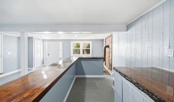4 Rainbow Trl, Alloway, NJ 07422