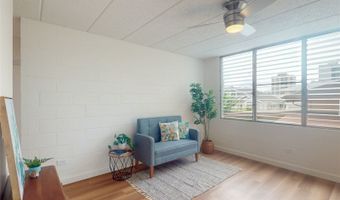 2015 Wilder Ave 2E, Honolulu, HI 96822
