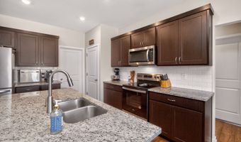 2113 NW Linwood Ct, Ankeny, IA 50023