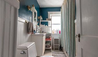 63 Paine Ave, Cranston, RI 02910