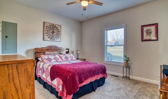 120 Virginia Dr, Auburn, KY 42206