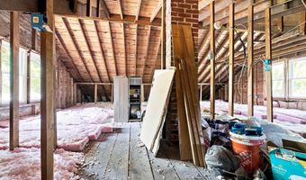 729 Smith St, Algonac, MI 48001
