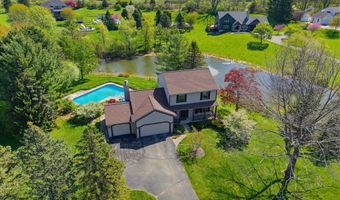 100 Rollingbrook NE, Ada, MI 49301