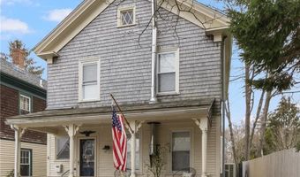 5 Conrad Ct, Newport, RI 02840