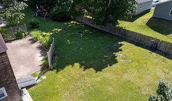36 Woodlawn Ave, Auburn, ME 04210