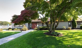 22 Harbour Vlg A, Branford, CT 06405