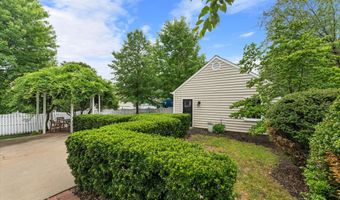 42869 NASHUA St, Ashburn, VA 20147