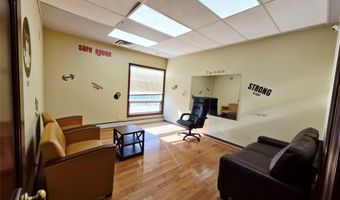 121 W Oak St Ste 1, Amityville, NY 11701