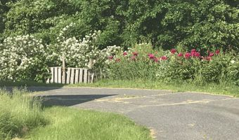 57 Oxford St, Augusta, ME 04330