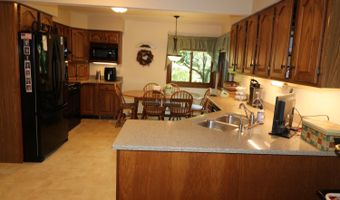 714 Edgewood Dr, Batesville, IN 47006