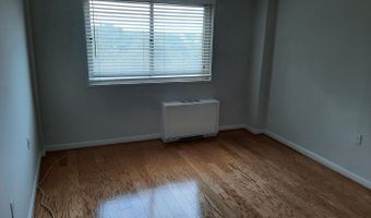 2500 N VAN DORN St 419, Alexandria, VA 22302