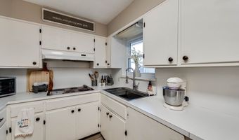 1105 Crescent Dr, Andrews, TX 79714