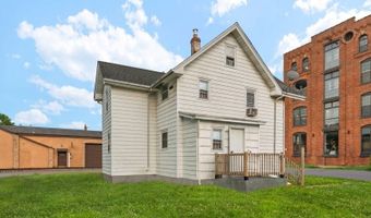 67 Elm St, Andover, NJ 07801