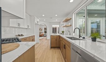 1513 Powell Rd, Oceanside, CA 92056