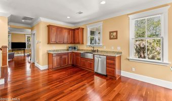 170 Cassena Island Dr, Beaufort, SC 29907