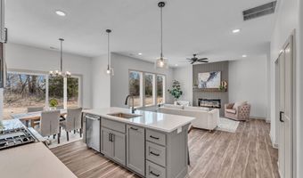 314 Rockers Dr, Baldwin City, KS 66006