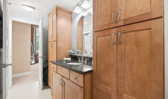 25 Cedar St 14, Amesbury, MA 01913