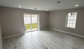 47 COTTAGE St, Bayonne, NJ 07002