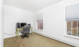 20 Yeger Dr, Allentown, NJ 08501