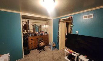 2533 12TH St, Cheyenne, WY 82001
