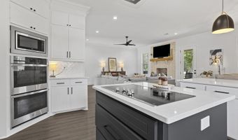 301 Leland Dr, Brandon, MS 39042