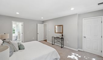 7832 FORDSON Rd, Alexandria, VA 22306