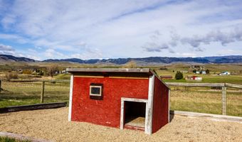 124 Cloud Peak Dr, Buffalo, WY 82834