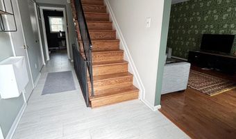 5107 CLIFFHAVEN Dr, Annandale, VA 22003