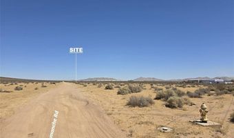 8 Falchion Rd, Apple Valley, CA 92307